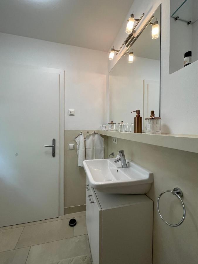 Seewohnung Lucia - Mit Seezugang Annenheim Exterior foto